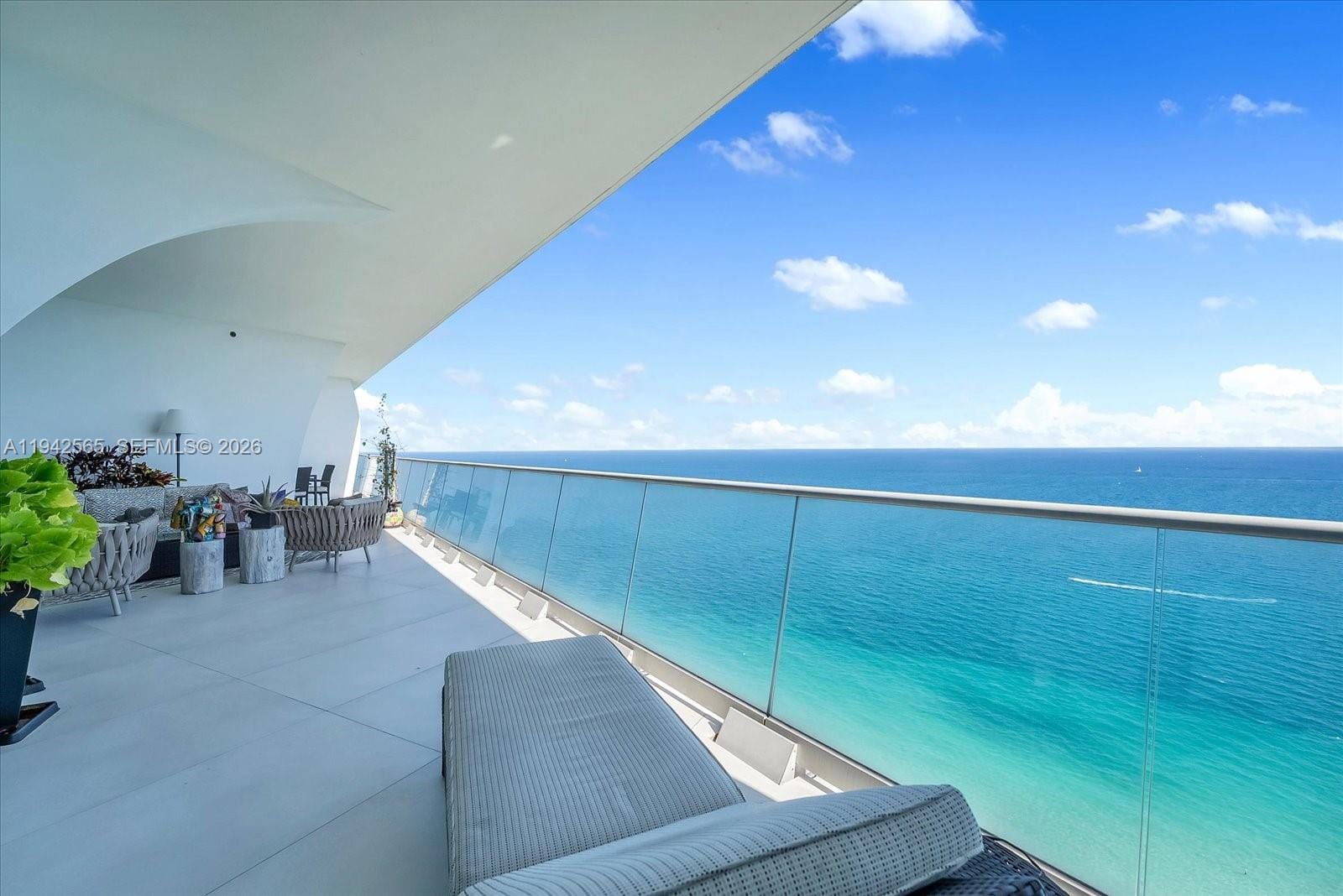 16901 Collins Avenue 3803, Sunny Isles Beach, FL 33160 photo 2
