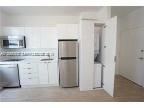 1611 Meridian Avenue 208 — photo 4