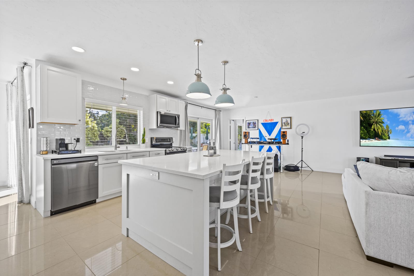 2502 SW 11th Court, Boynton Beach, FL 33426 photo 12