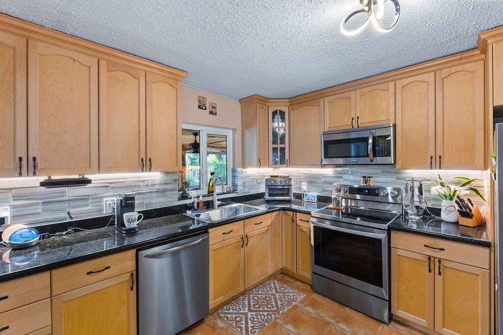 2531 NW 98th Way, Coral Springs, FL 33065 photo 18