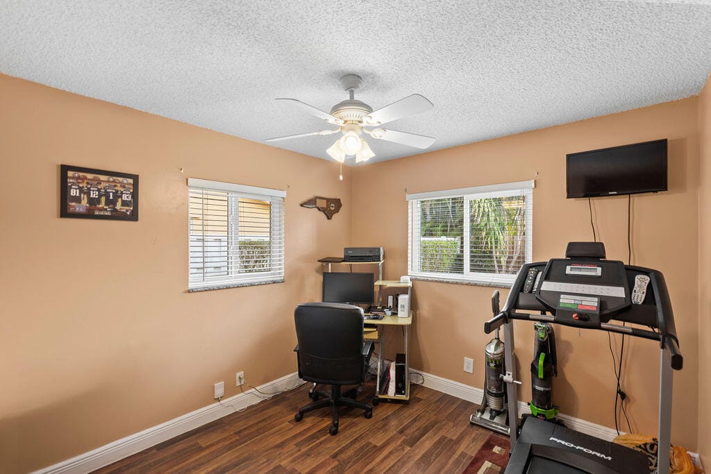 2531 NW 98th Way — photo 8