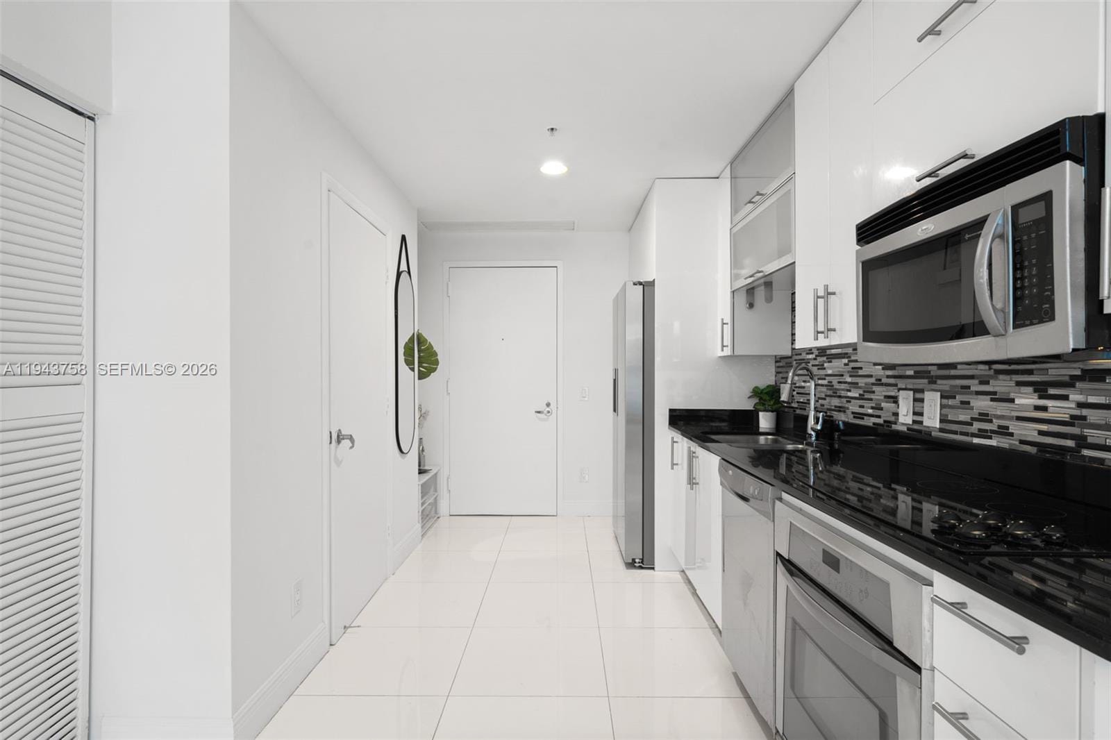 60 SW 13th Street 2812 — photo 11