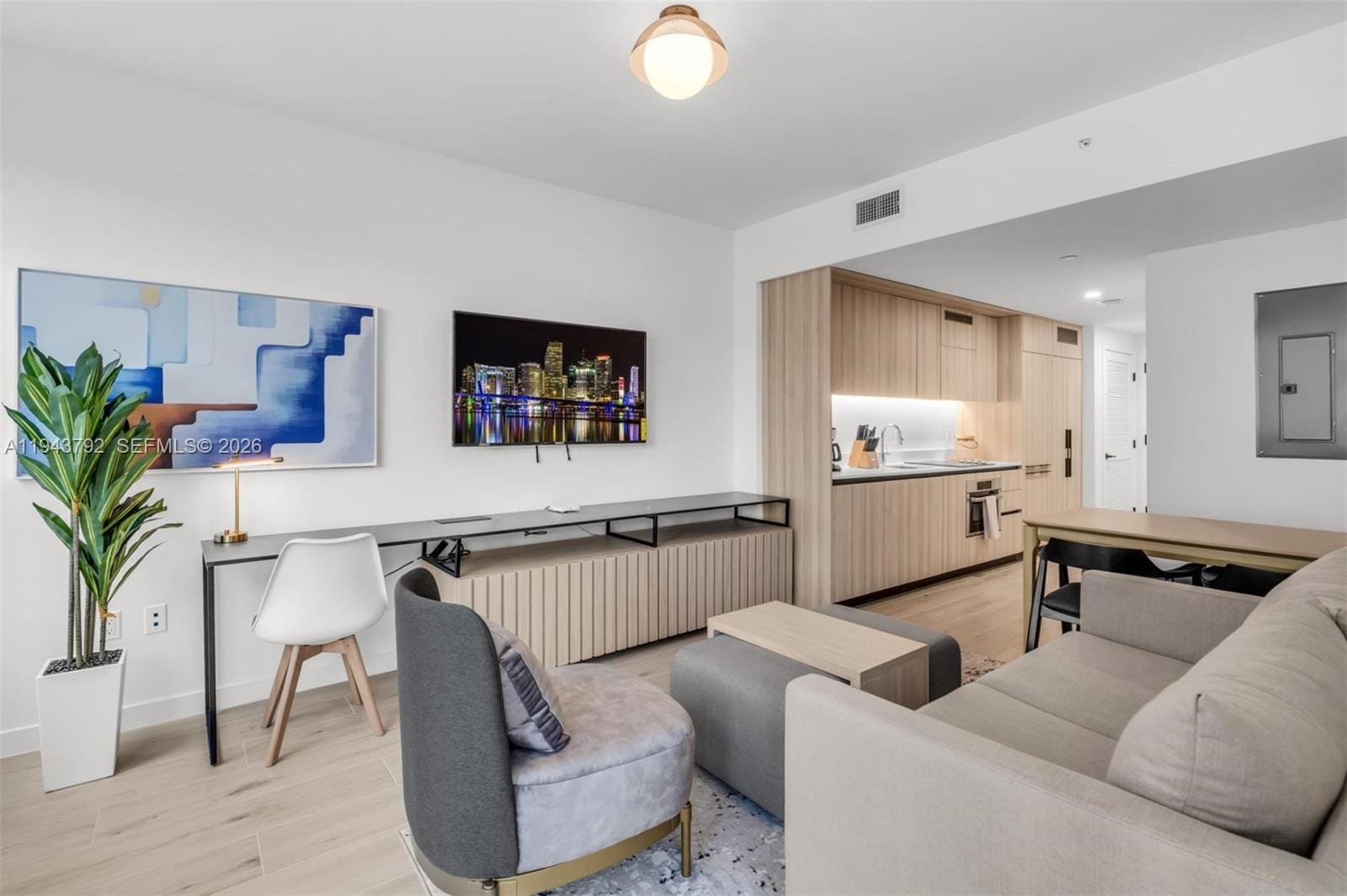 225 N Miami Avenue 301 — photo 5