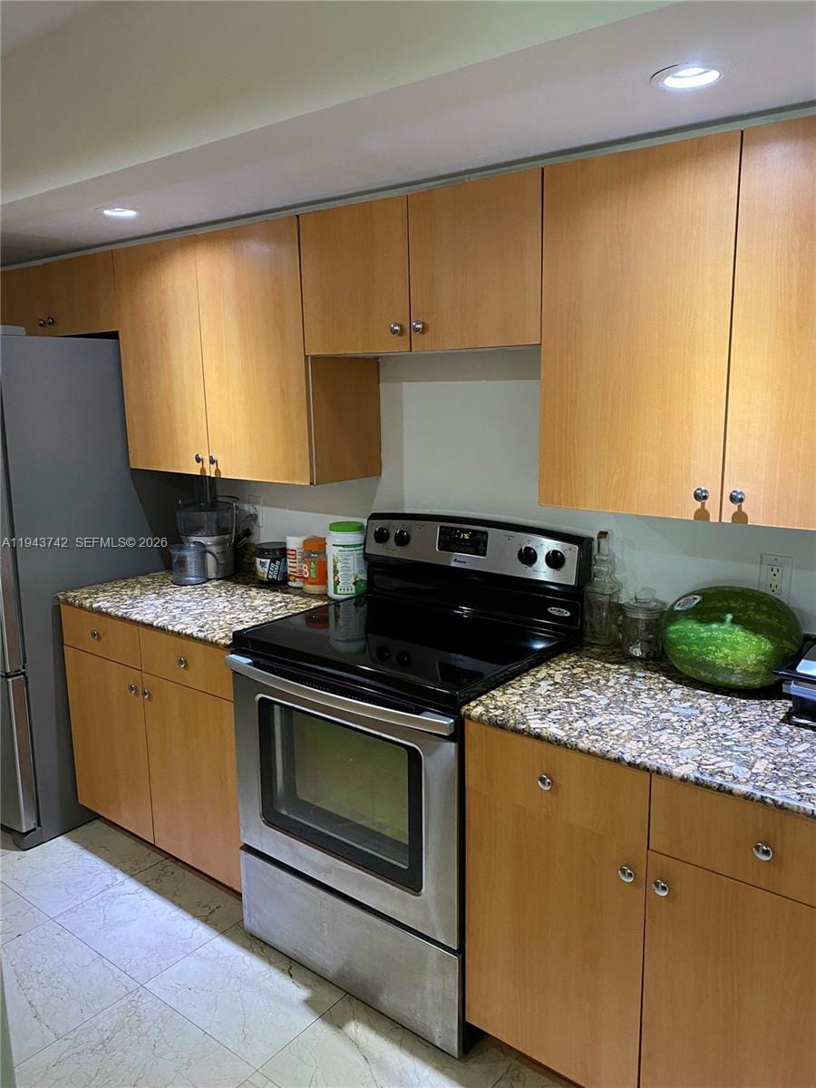 6917 Collins Avenue 426 — photo 3