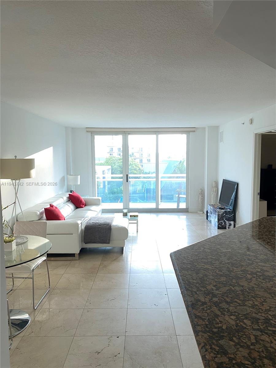 6917 Collins Avenue 426, Miami Beach, FL 33141, Miami Beach