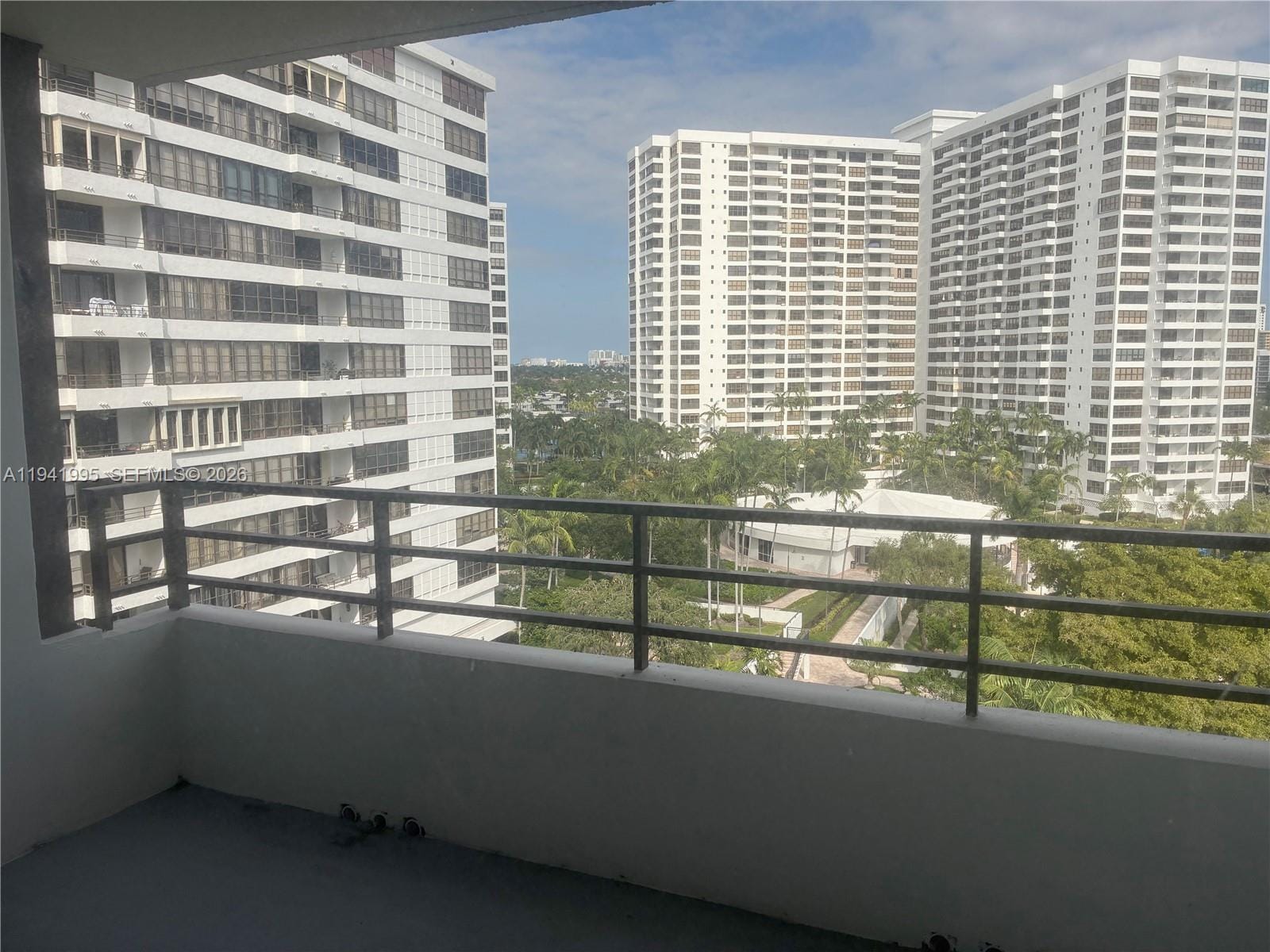 500 Three Islands Boulevard 619, Hallandale Beach, FL 33009 photo 11