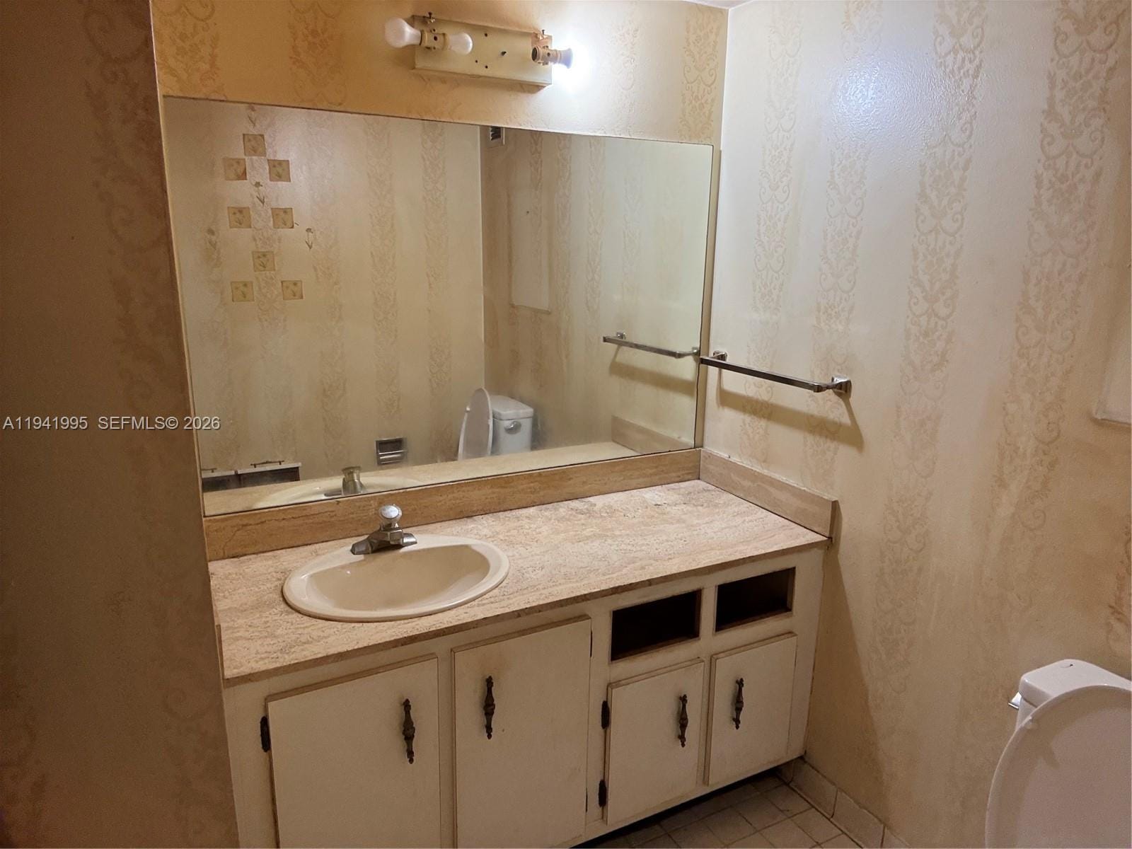 500 Three Islands Boulevard 619, Hallandale Beach, FL 33009 photo 5