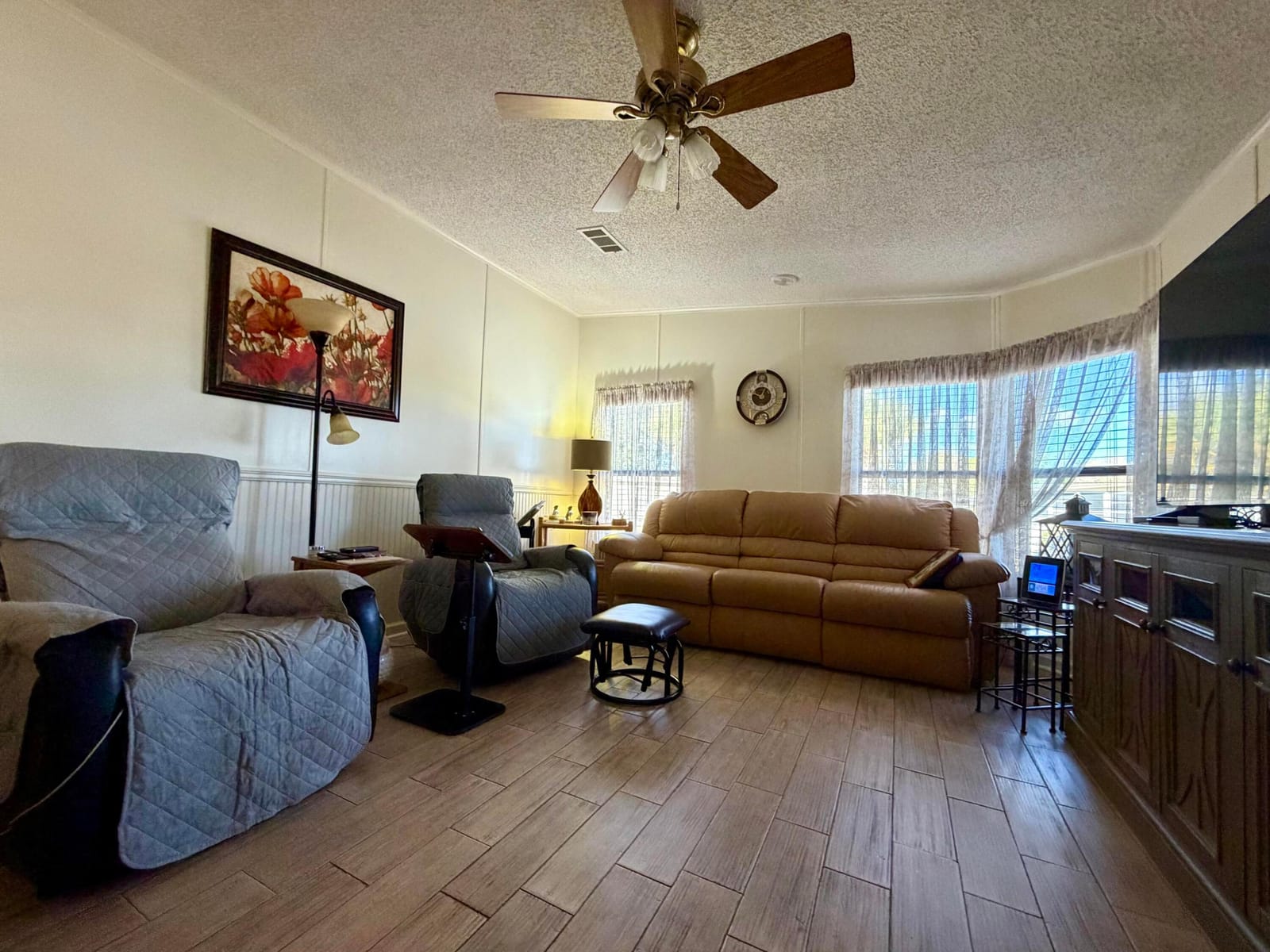 13975 Clavell Avenue — photo 5