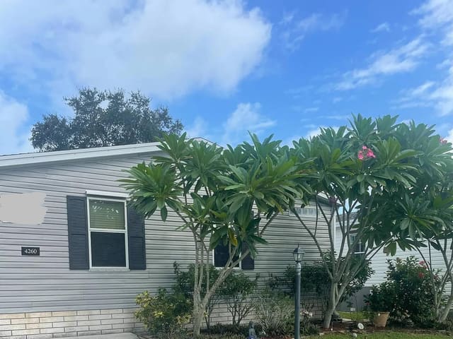 4260 SE Sweetwood Way, sold in Pinelake Gardens & Estates, Stuart, FL