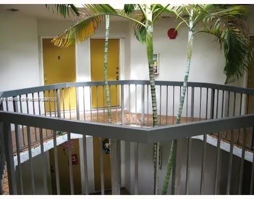9421 Fontainebleau Boulevard 204 — photo 3