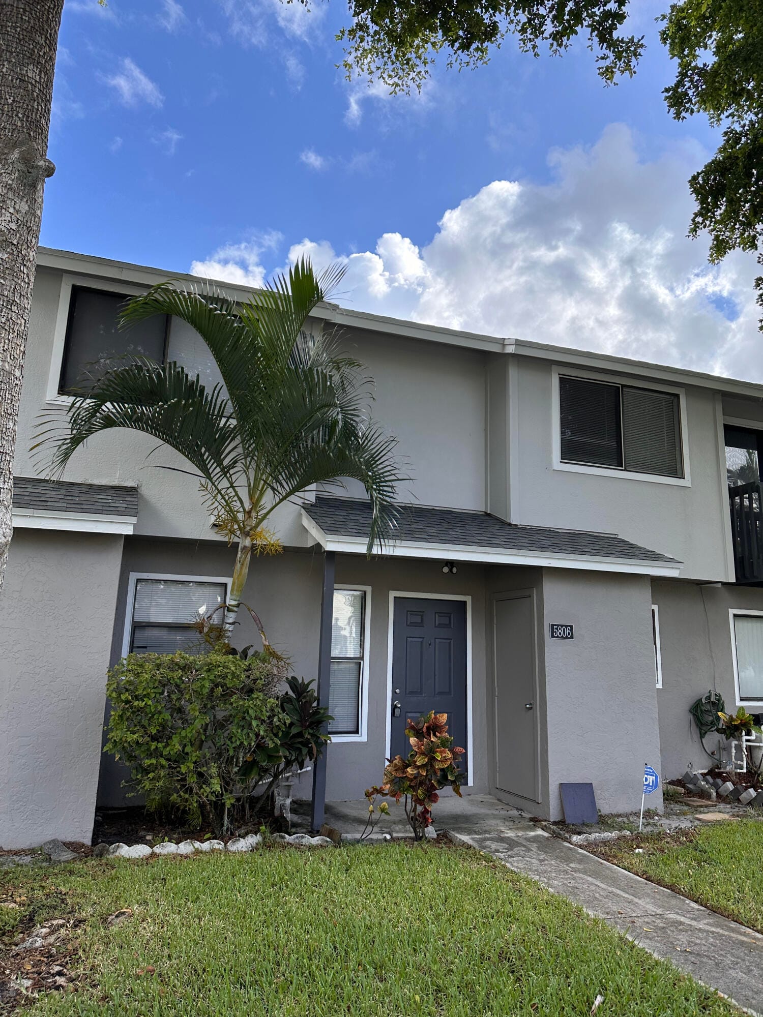 5806 Channel Drive — photo 2