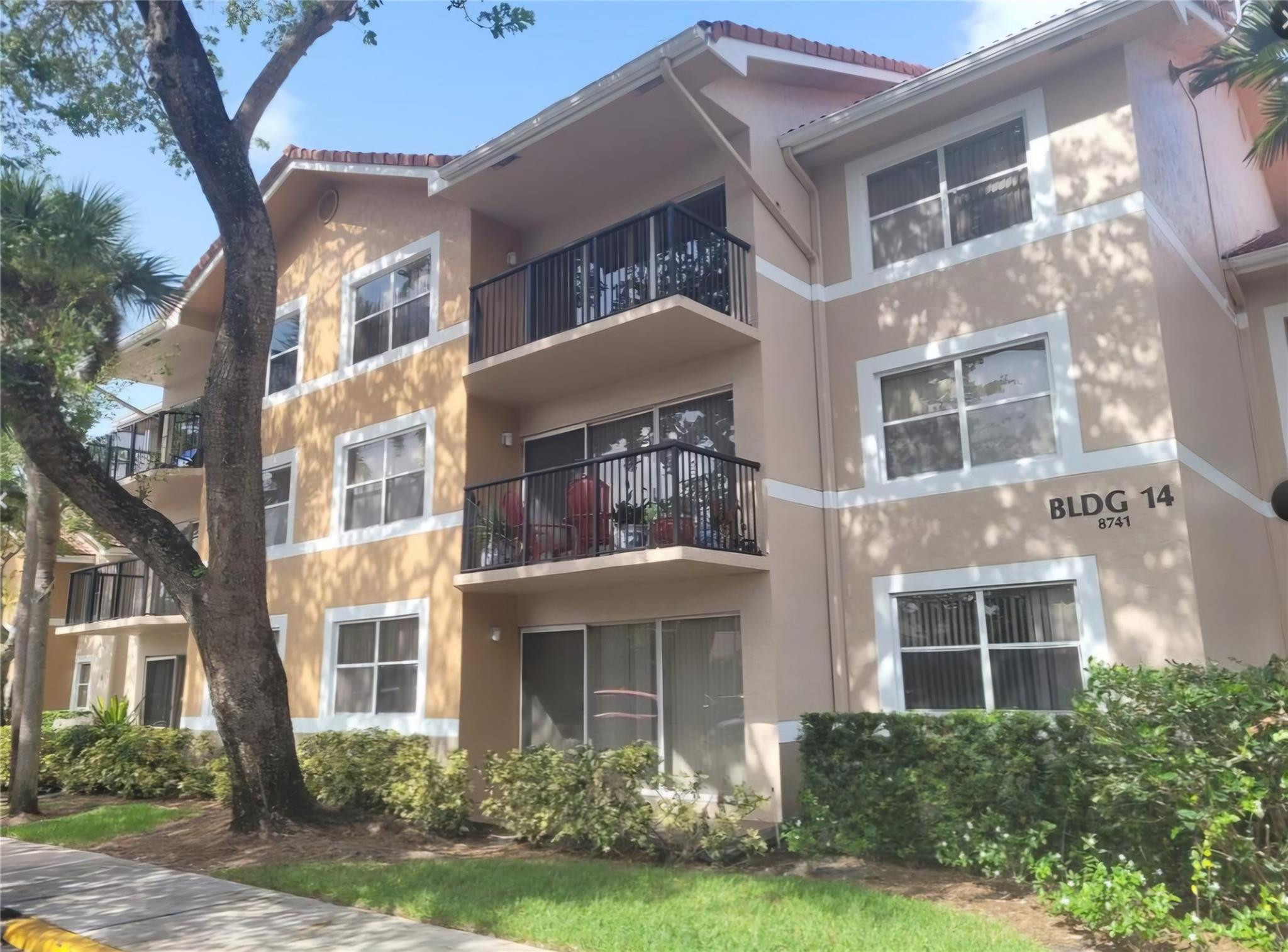 8741 Wiles Road 305, Coral Springs, FL 33067, Coral Springs