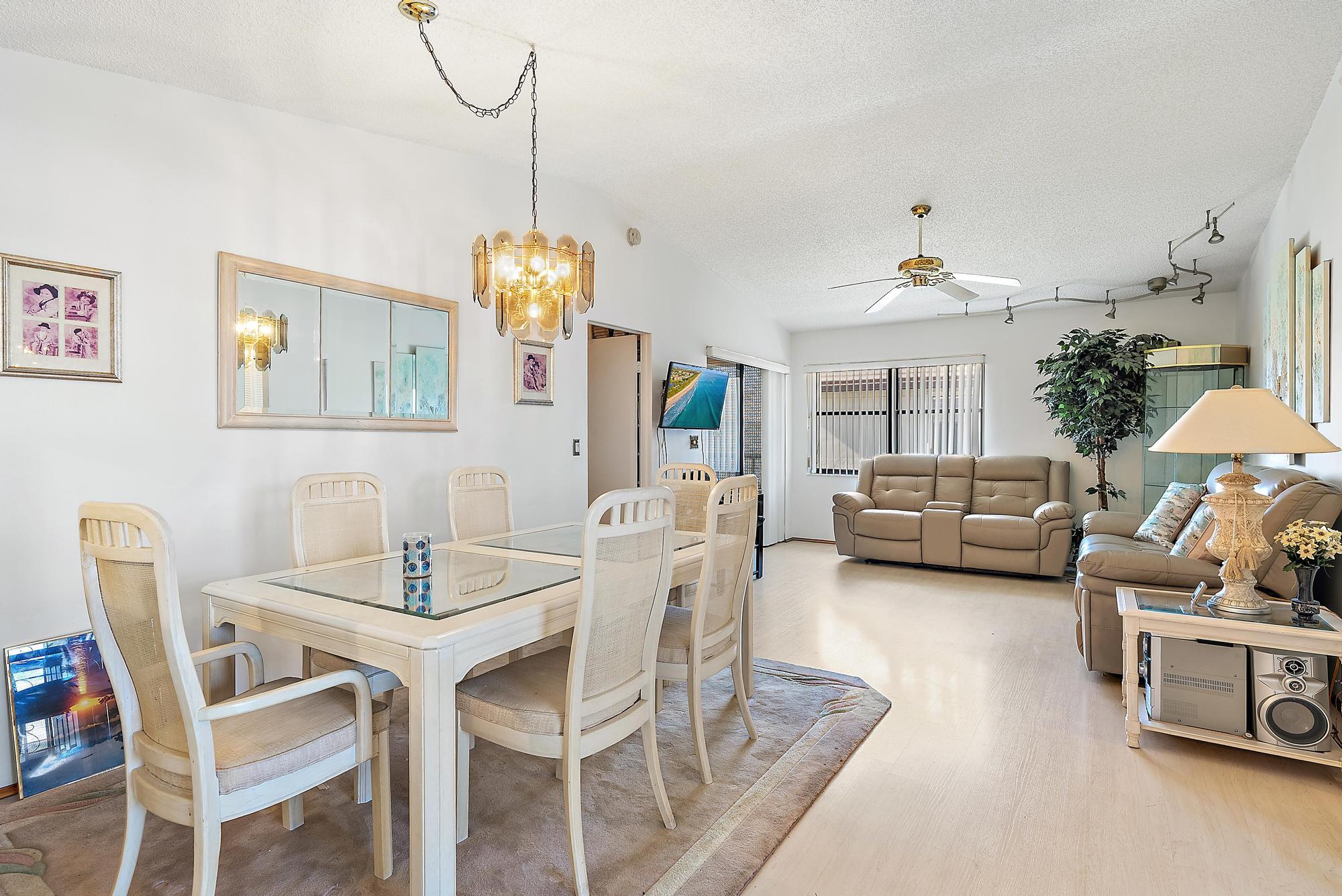 7633 Tahiti Lane 204, Lake Worth, FL 33467, Lake Worth