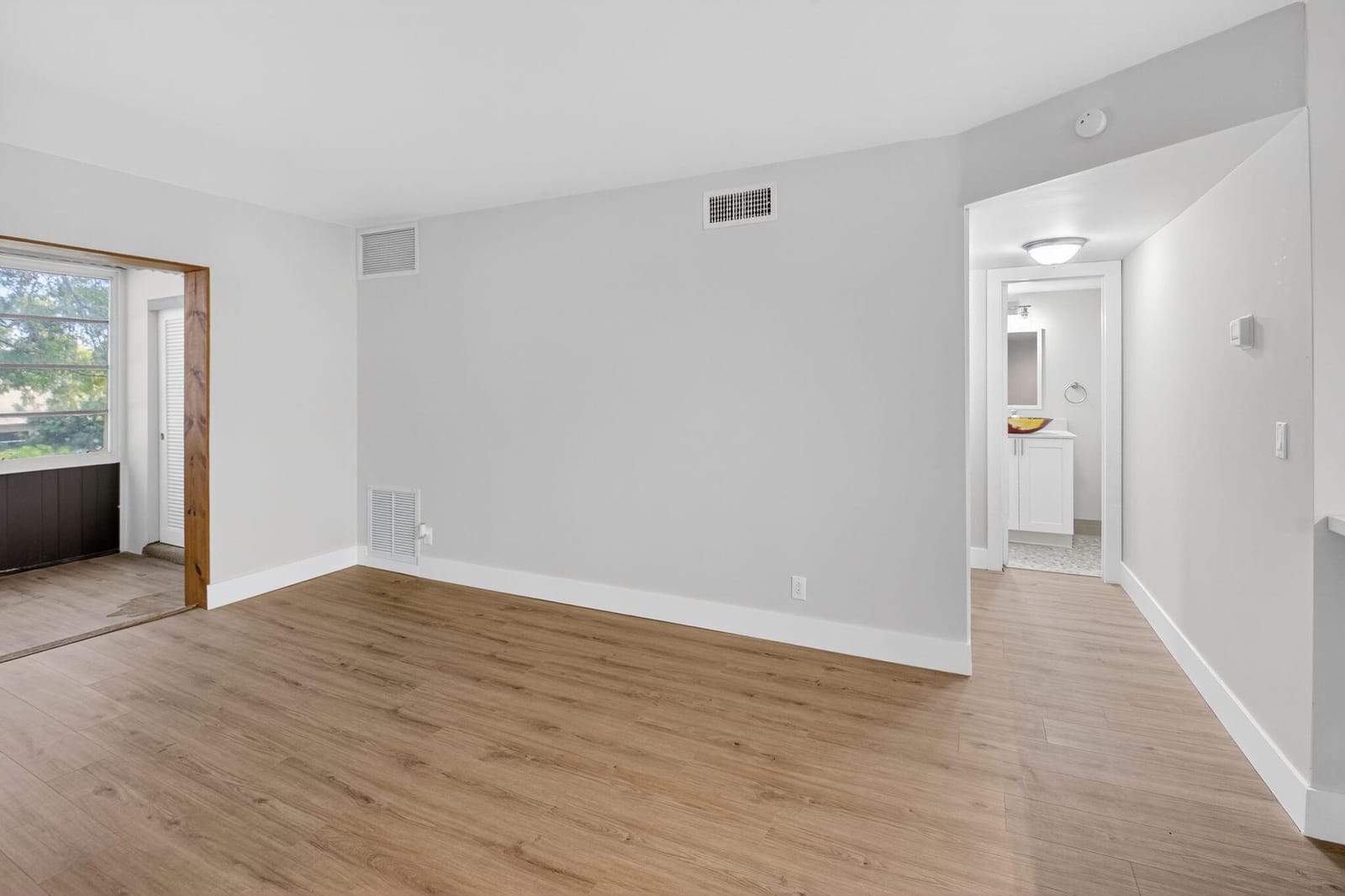 2213 NE 1st Court 204 — photo 12