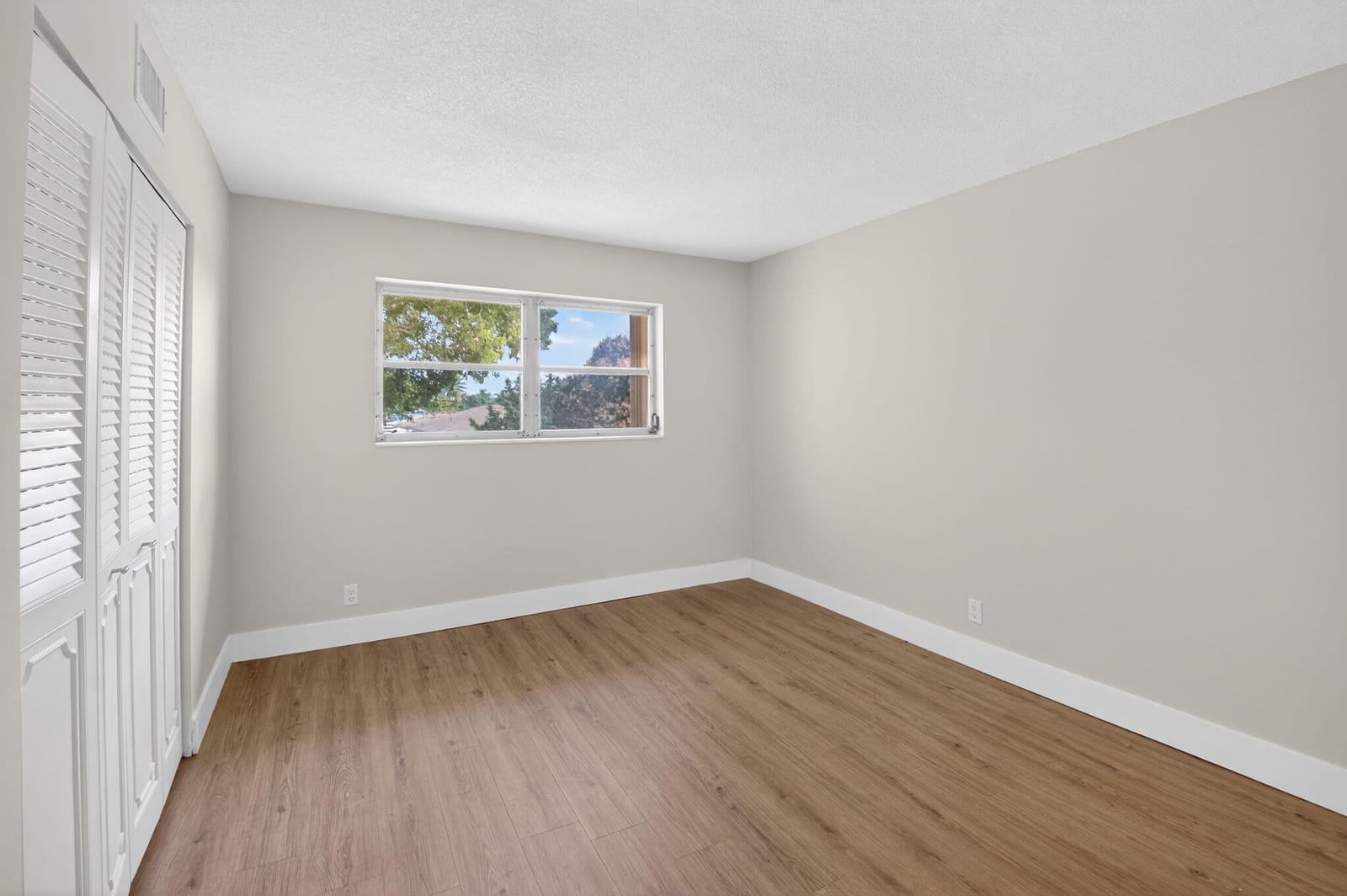 2213 NE 1st Court 204, Boynton Beach, FL 33435 photo 15