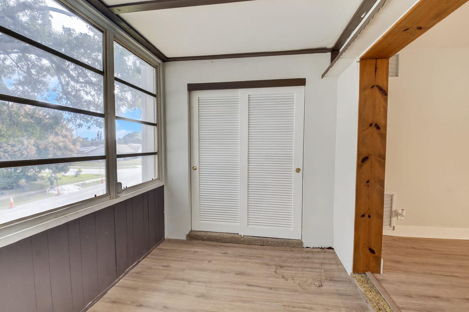 2213 NE 1st Court 204 — photo 10