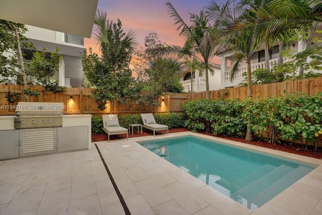 3071 Hibiscus Street, sold in ¤Carters Addn To C Gr, Miami, FL