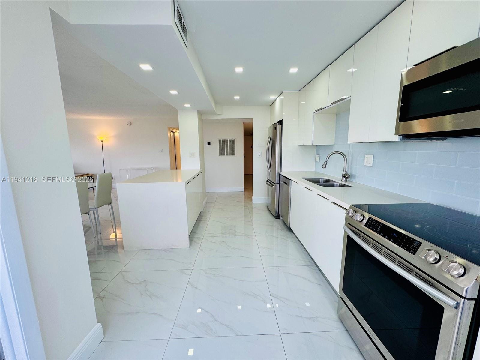18041 Biscayne Blvd *boat Slip & 1605 — photo 12