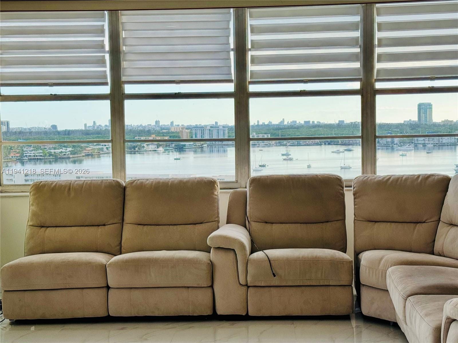 18041 Biscayne Blvd *boat Slip & 1605, Aventura, FL 33160 photo 17