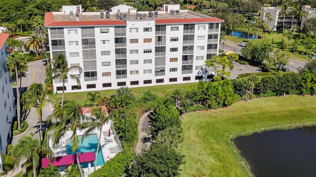 22715 Camino Del Mar 21, sold in Coronado At Boca Raton Condo, Boca Raton, FL