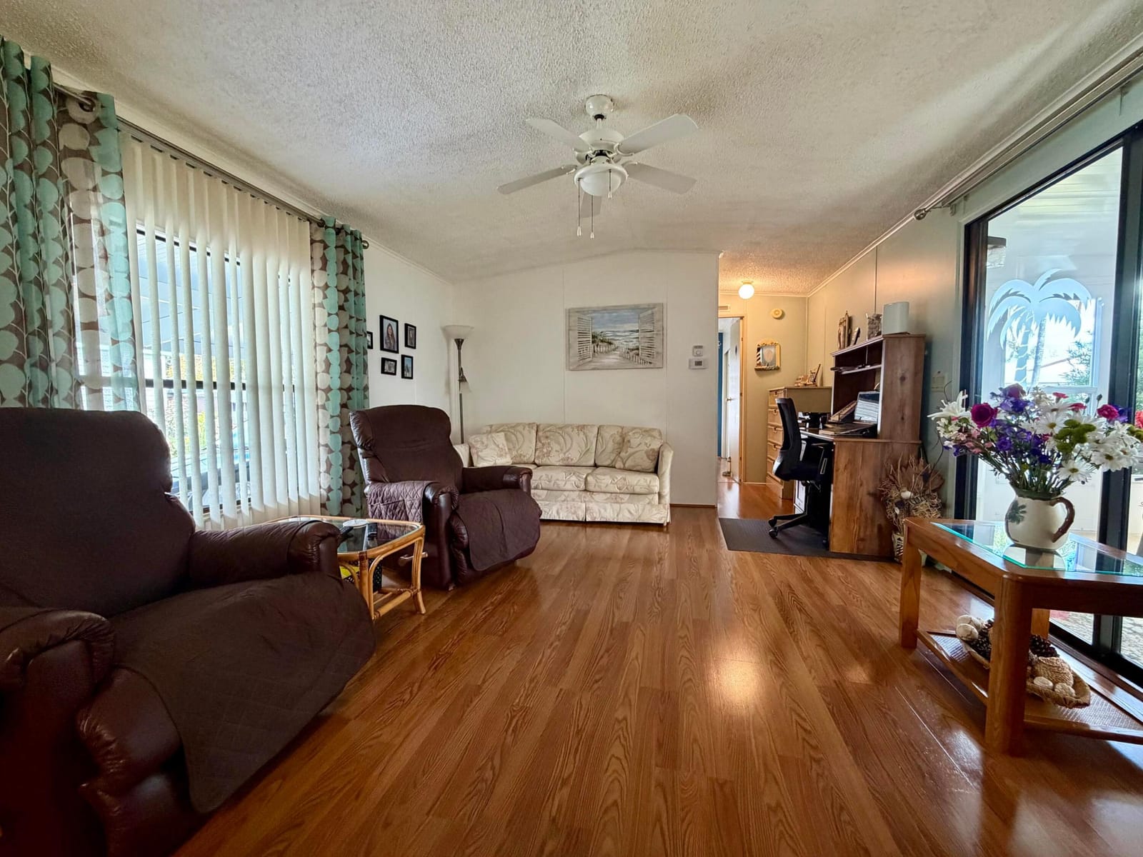 14463 Dalia Avenue — photo 3