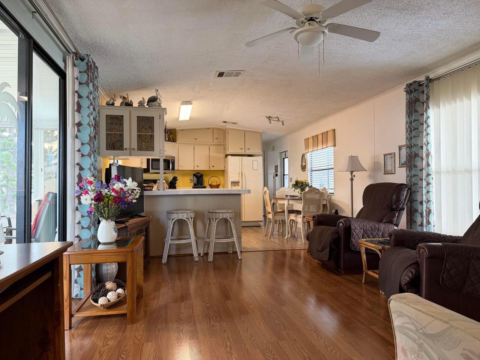 14463 Dalia Avenue — photo 4