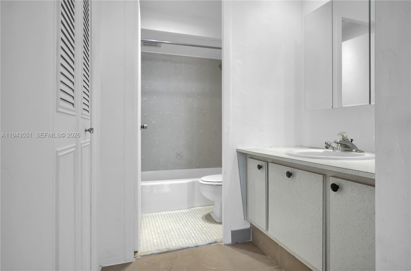3111 N Ocean Drive 1502, Hollywood, FL 33019 photo 13