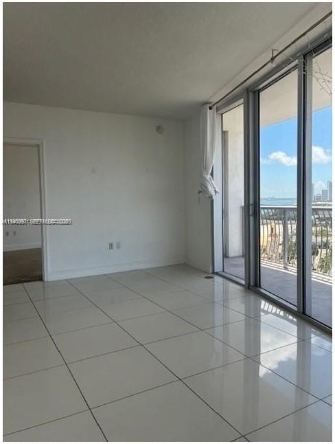 1750 N Bayshore Drive 1714 — photo 2