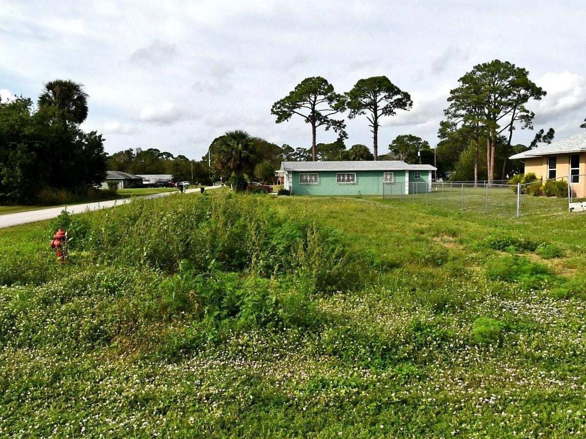 Xxx N 37th Street, Fort Pierce, FL 34947 photo 3