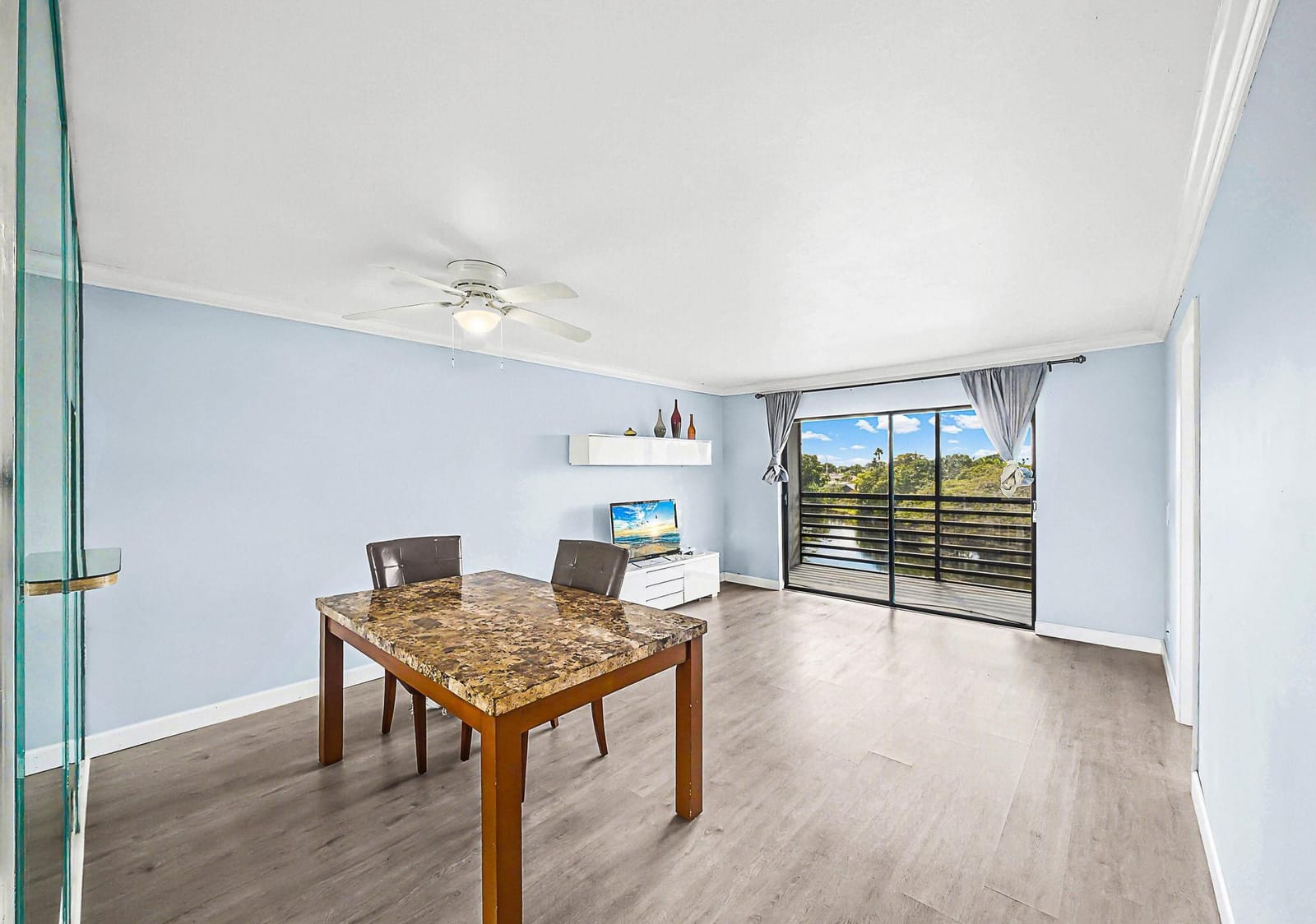 10466 Sunrise Lakes Boulevard 312, Sunrise, FL 33322 photo 16