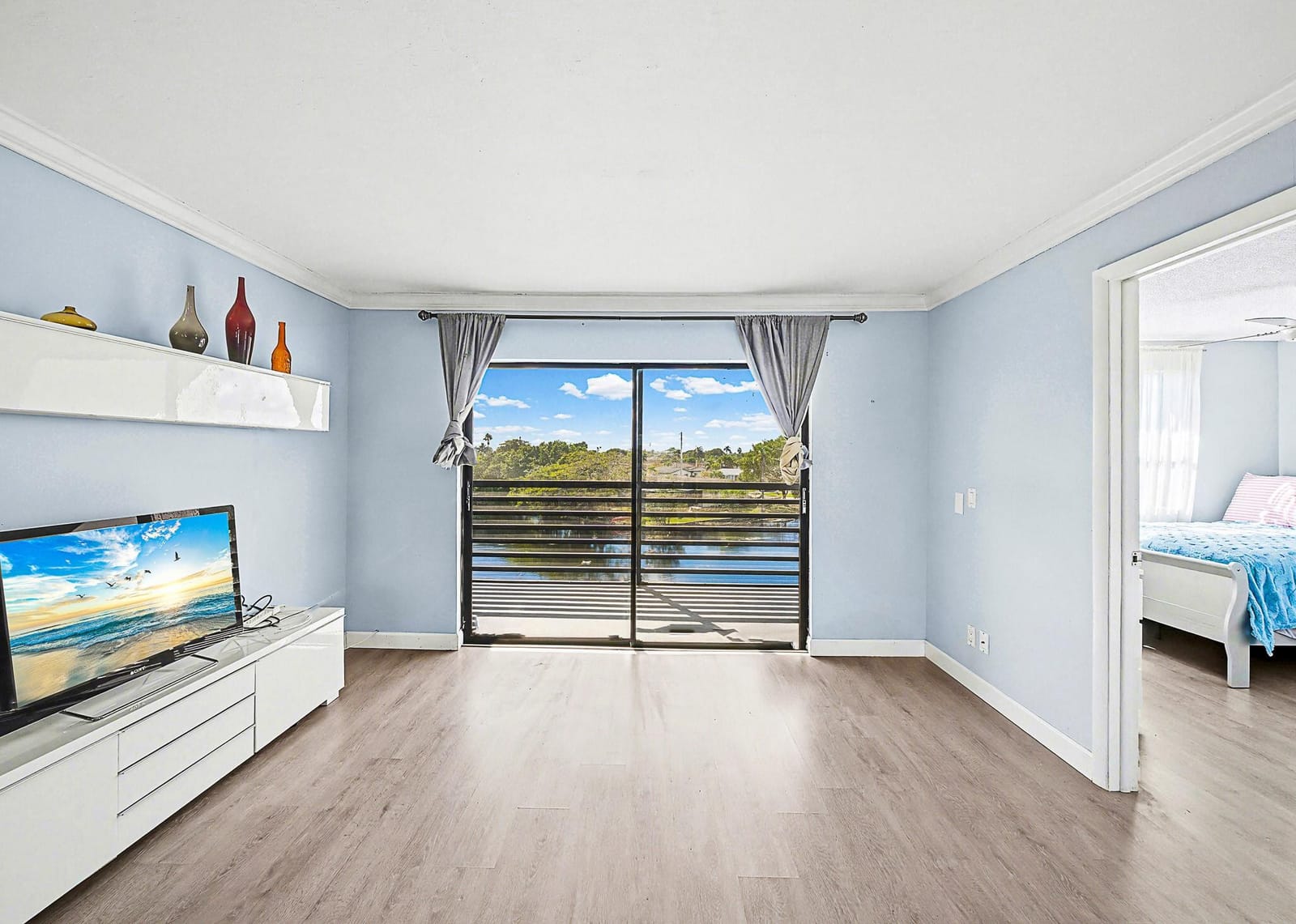 10466 Sunrise Lakes Boulevard 312, Sunrise, FL 33322 photo 18