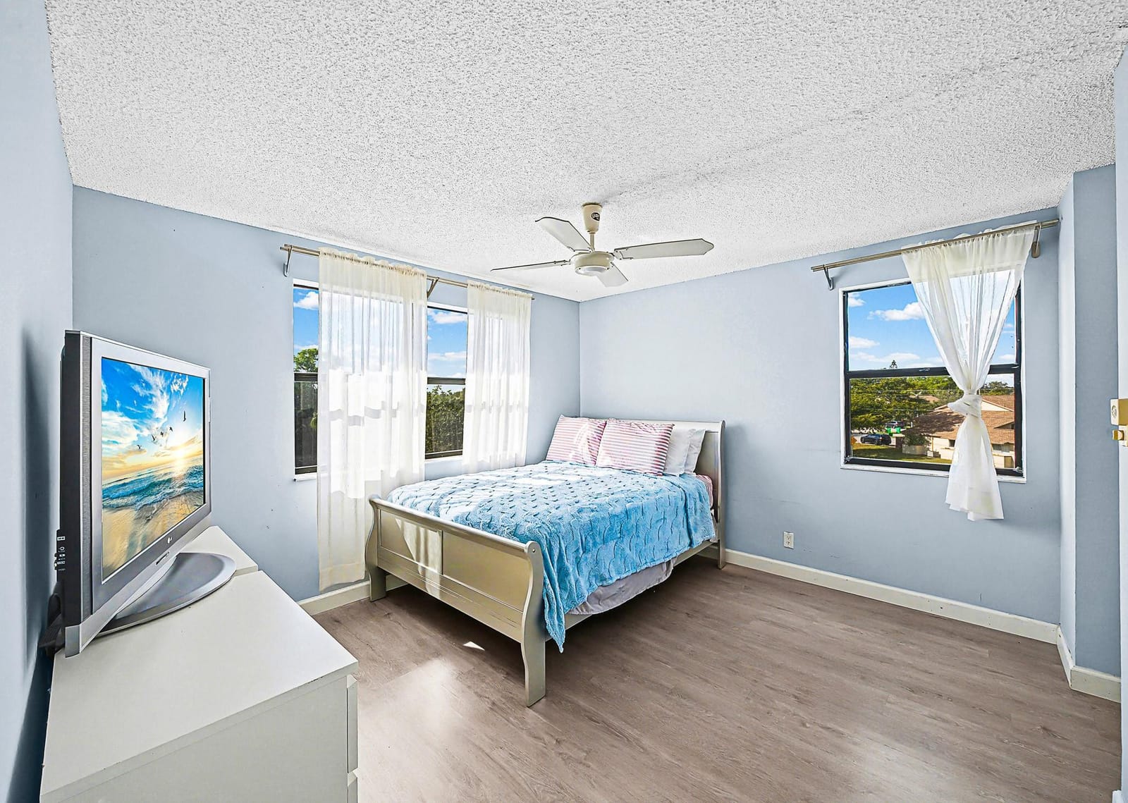 10466 Sunrise Lakes Boulevard 312, Sunrise, FL 33322 photo 20