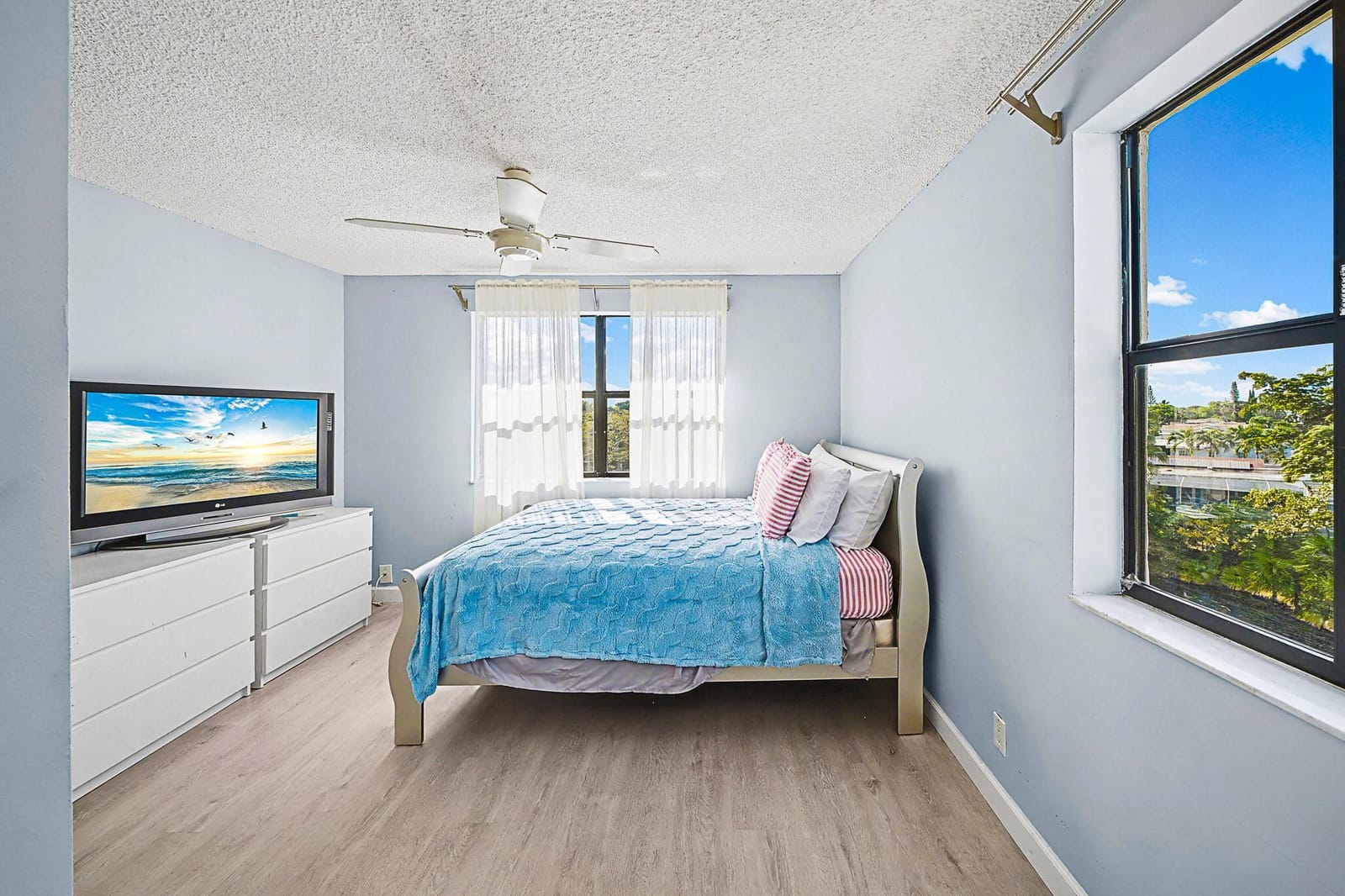 10466 Sunrise Lakes Boulevard 312, Sunrise, FL 33322 photo 26