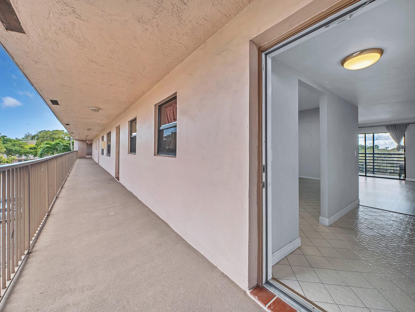 10466 Sunrise Lakes Boulevard 312 — photo 7