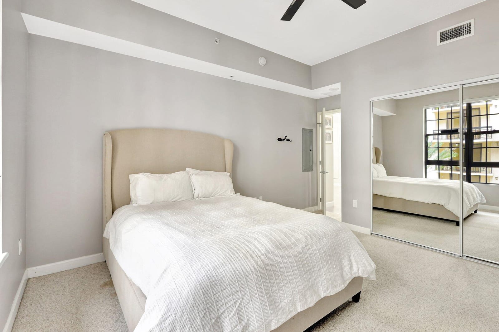 801 S Olive Avenue 1018, West Palm Beach, FL 33401 photo 18