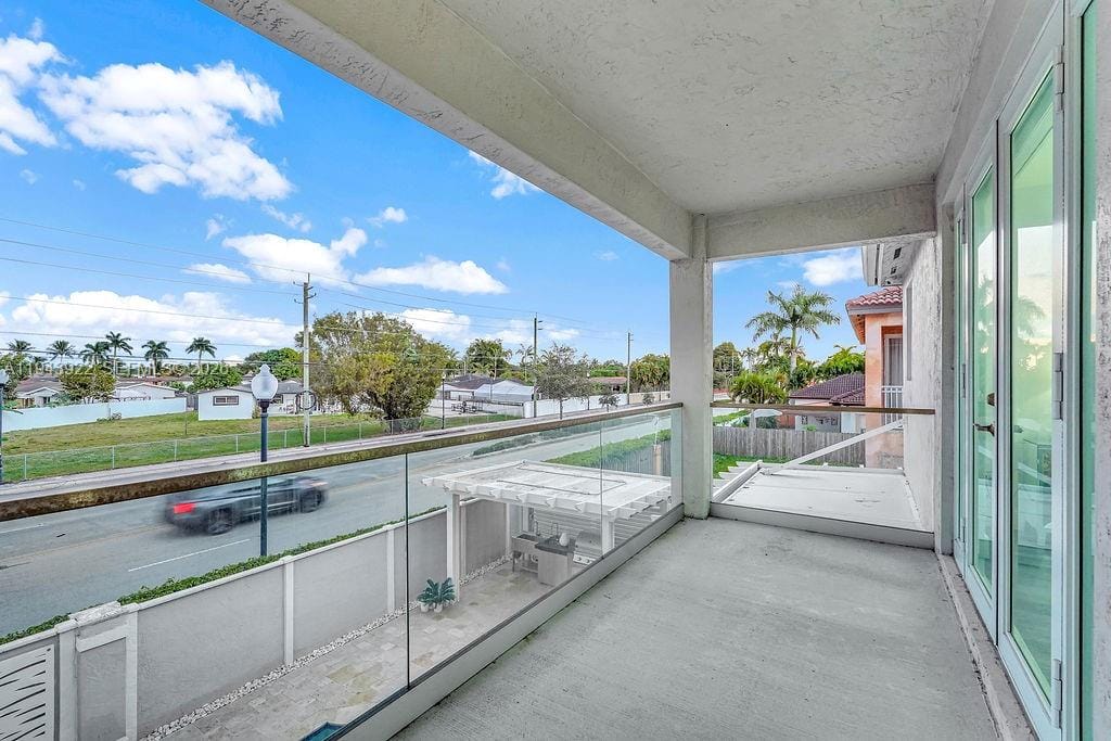 18061 NW 87th Court, Hialeah, FL 33018 photo 25