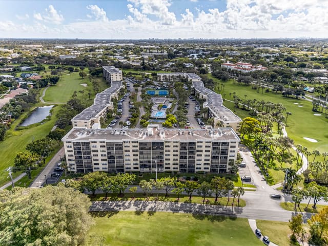 2400 Deer Creek Country Club Boulevard 604-1, sold in Deer Creek Country Club, Deerfield Beach, FL