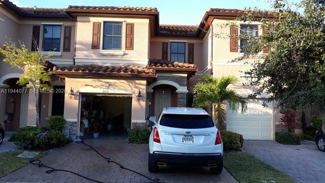 3457 W 89th Terrace 3457, Hialeah, FL 33018