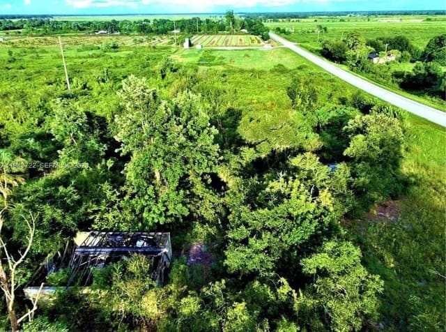 1370 State Road, Lake Placid, FL 33852