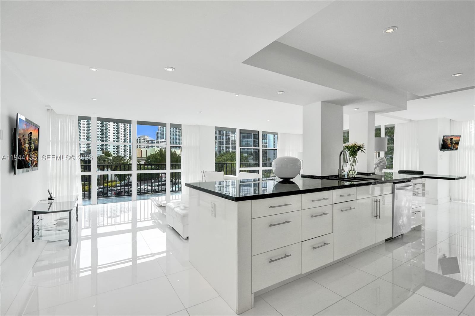 1000 Parkview Drive 330, Hallandale Beach, FL 33009 photo 14