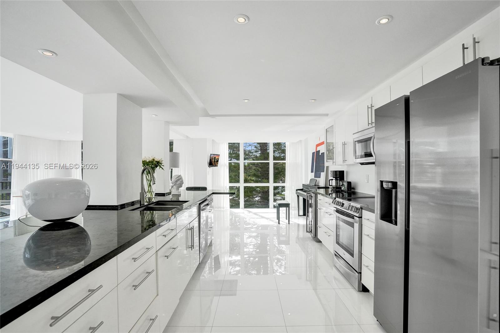 1000 Parkview Drive 330, Hallandale Beach, FL 33009 photo 15