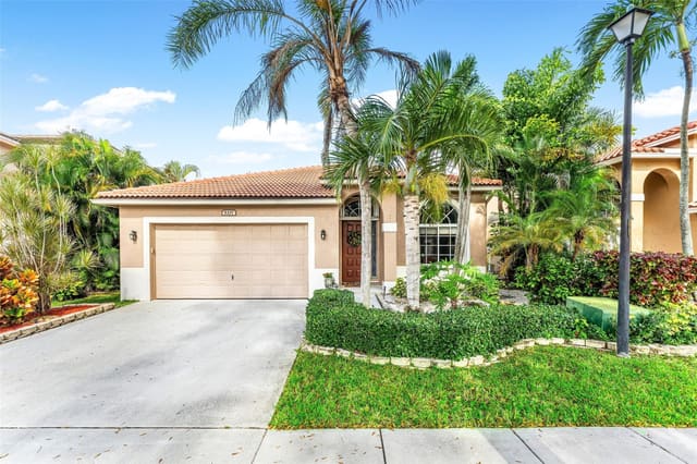 5337 Flamingo Place, sold in Regency Lakes At Coconut, Coconut Creek, FL