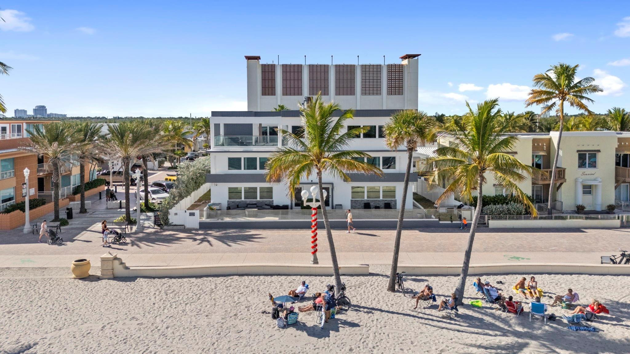 2203 N Surf Road, Hollywood, FL 33019, Hollywood