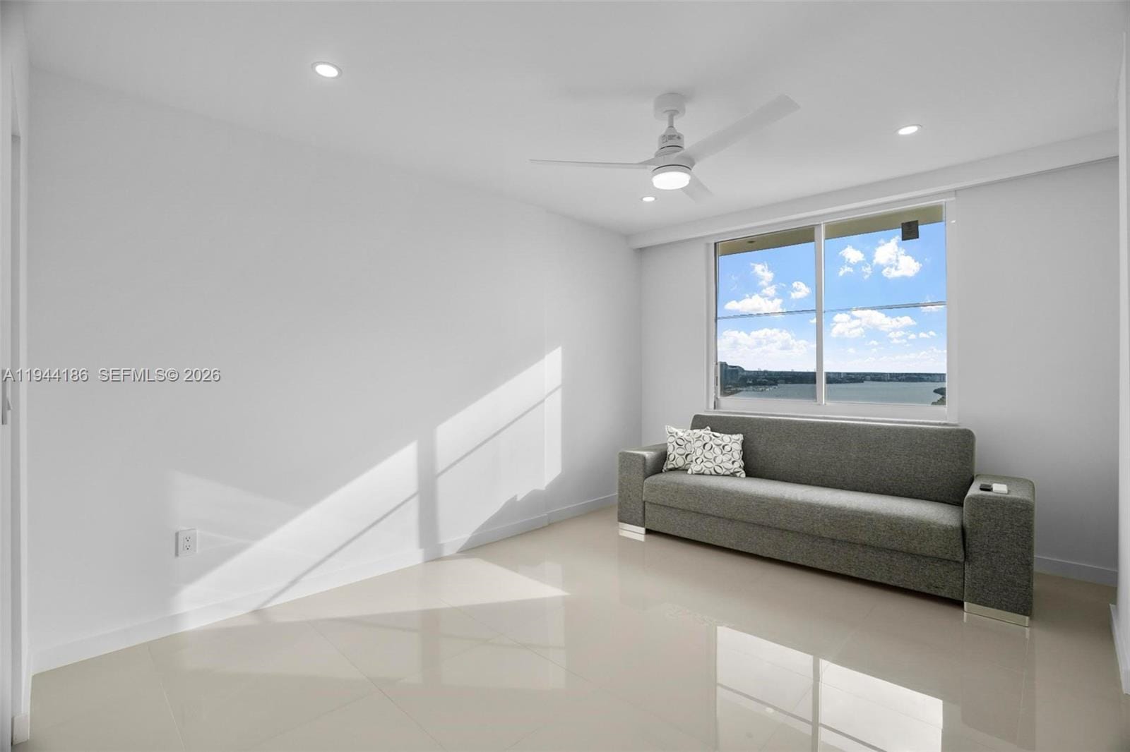 300 Bayview Drive 2108, Sunny Isles Beach, FL 33160 photo 17
