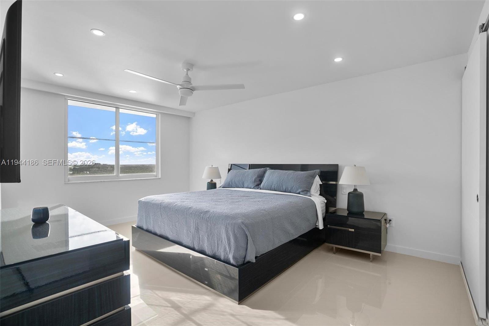 300 Bayview Drive 2108, Sunny Isles Beach, FL 33160 photo 18
