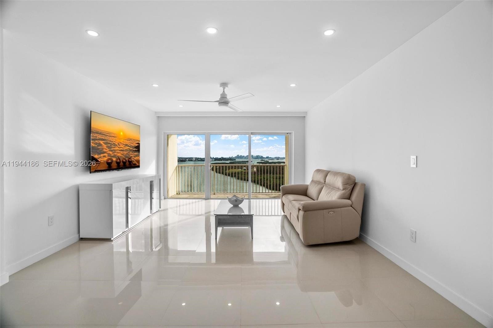 300 Bayview Drive 2108, Sunny Isles Beach, FL 33160 photo 8