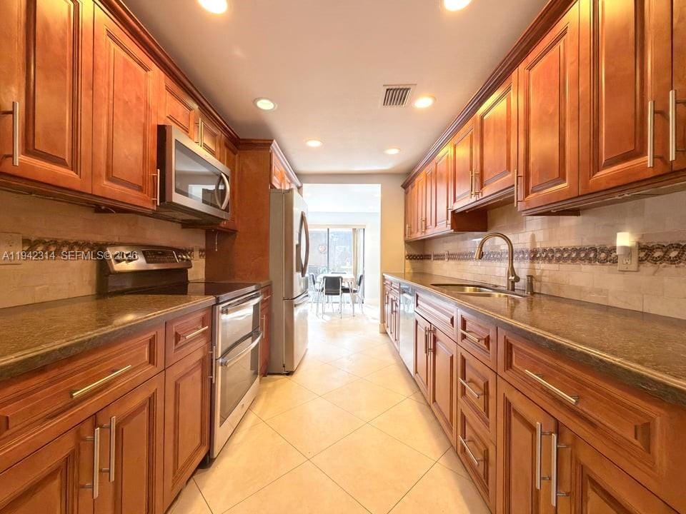 205 Bonnie Brae Way 33, Hollywood, FL 33021 photo 6