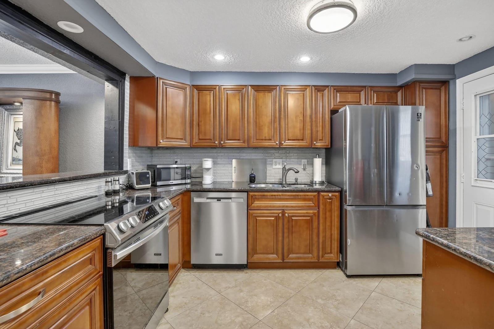 3050 NE 16th Avenue 207 — photo 2