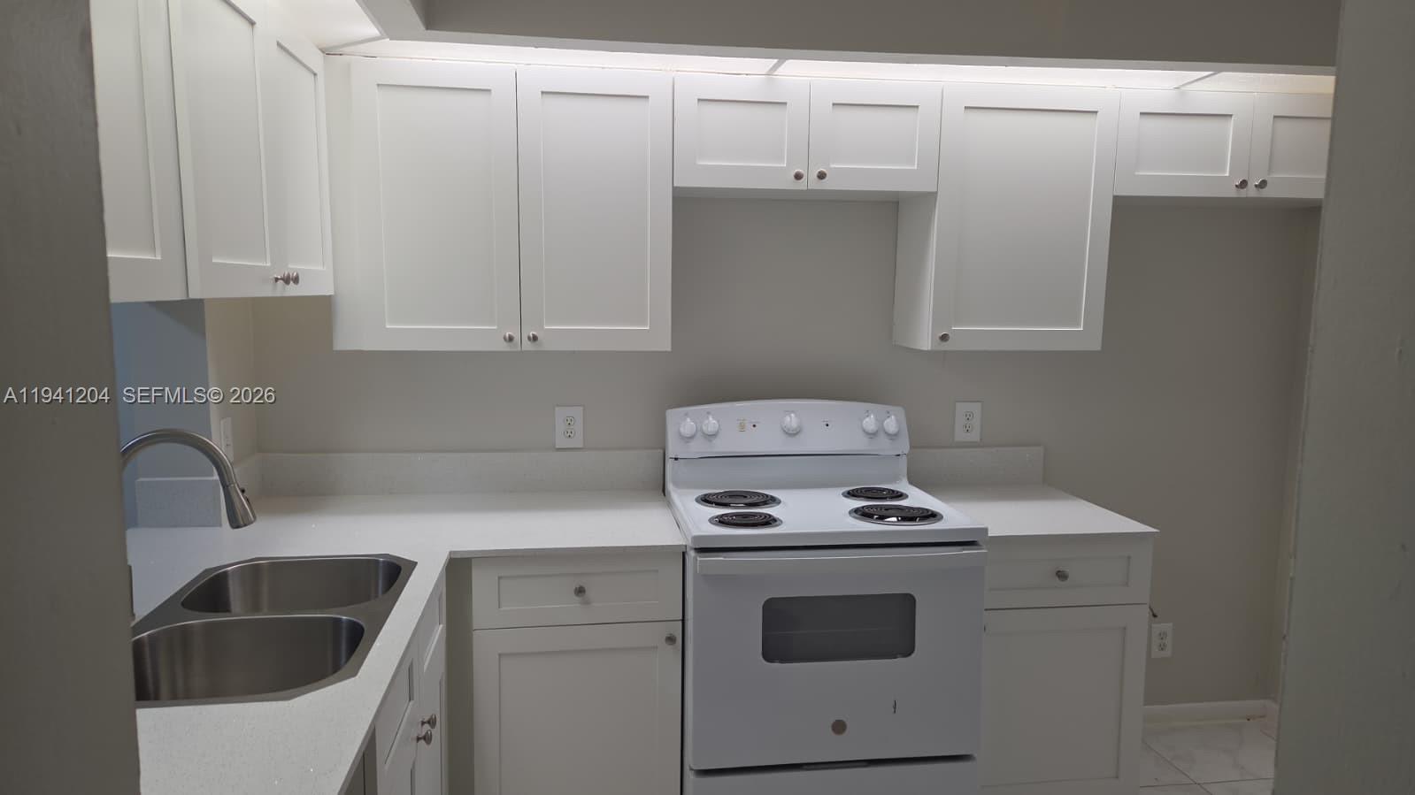 202 Lake Pointe Drive 204, Oakland Park, FL 33309, Oakland Park