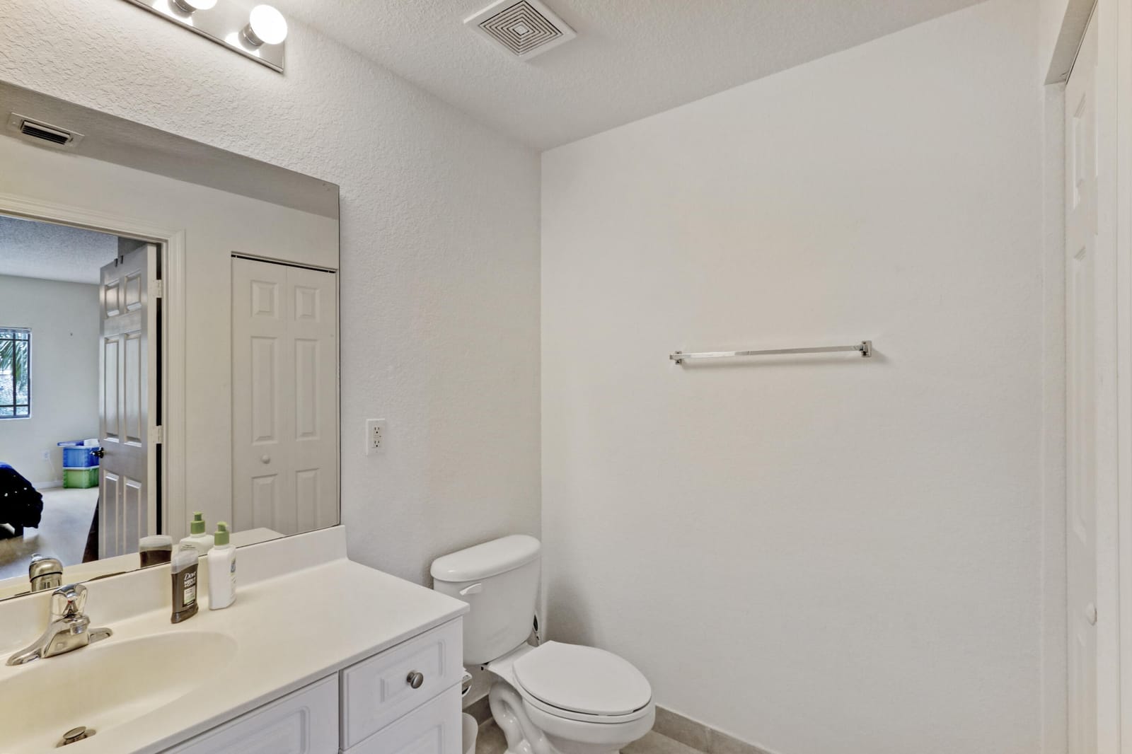 2806 Veronia Drive 301, Palm Beach Gardens, FL 33410 photo 14